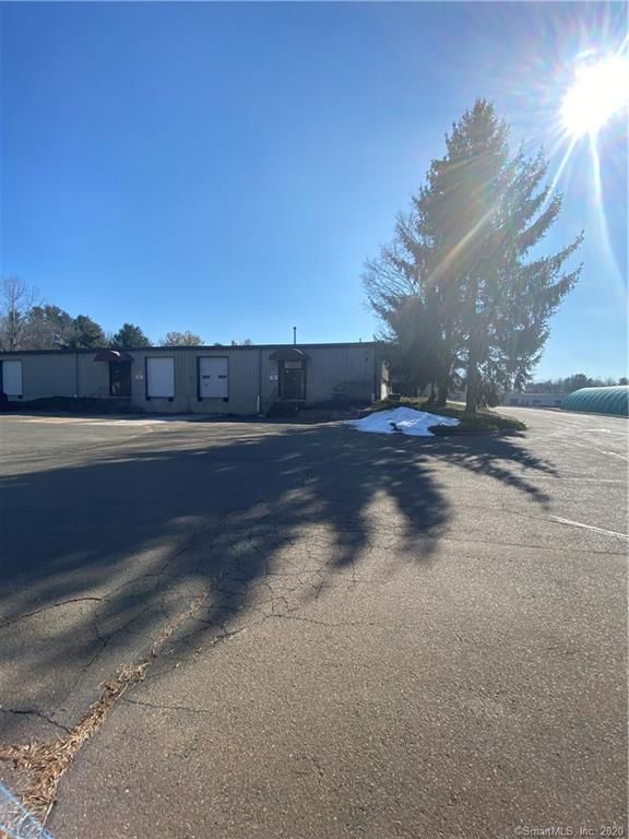 9 Moody Rd, Enfield, CT 06082